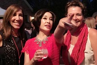 刘晓庆成奥巴马宴会VIP 穿红裙大气端庄