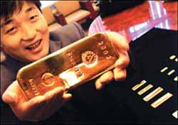 开年上涨18% 黄金公司上演“夺金”大片