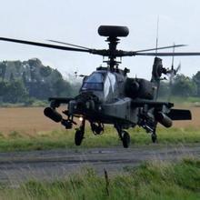 浙江一高校设直升机驾驶专业 学费每年近两万元