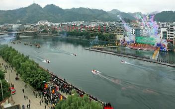 贵州黔南：脱贫攻坚铿锵行