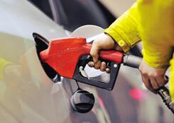 冰火两重天:油田变赔钱资产 加油站暴利创五年新高