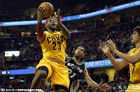 欧文30分 詹姆斯25+11+6  骑士击败国王