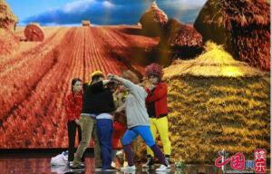 大潘佳佳&quot;玩很大&quot;反遭淘汰 网友鸣不平