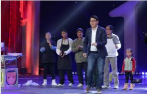 《家庭幽默大赛》高亚麟与“霹雳舞达人”斗舞