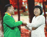 潘长江晋级《欢乐喜剧人》决赛 网友质疑靠资历