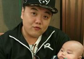 林子聪家庭事业双丰收 电影爆火儿子乖巧