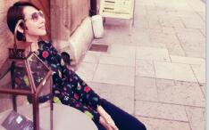 蔡少芬国外旅行晒美照 网友：是晋哥拍的么