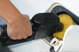 国内油价调整“五连停” 分析称或出现“六连停”