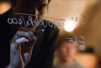 资本涌入加速 盈利者不足5% 网络大电影泡沫膨胀