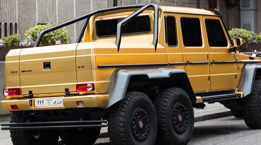 有钱任性 沙特富豪空运&ldquo;黄金战车&rdquo;英伦度假