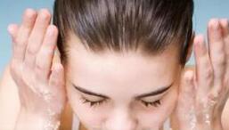 连卸妆都不对，还谈什么护肤