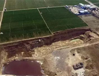 山东滨州1.2万平米污水坑威胁水源 举报无人管