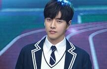 陈伟霆陈晓朴海镇 《快本》上演校服诱惑