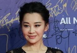 华鼎红毯星光熠熠 许晴林允优雅莫文蔚林心如性感