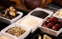 素食养生：素蚝胡萝卜鲜菇片