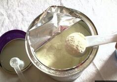 食药监总局：此前说假奶粉符合国标是为避免恐慌