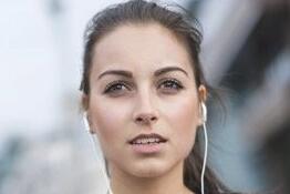 劈腿不会翻船的星座女