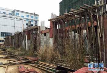 贫困县办公地变豪宅  &ldquo;权力&rdquo;不能埋单