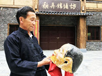 贵州布依族舞狮传承人：民间技艺需适应新变化