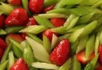 西芹炒草莓遭哄抢 黑暗料理如何烹饪才健康