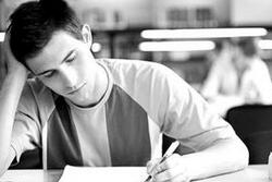 留学生就业遭遇低工资不必惊诧