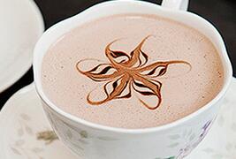 睡前千万别喝它危害太大