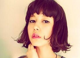 莫慌！现在流行发尾翘！