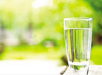 一瓶茶饮料=一两米饭 夏季喝白开水健康享“瘦