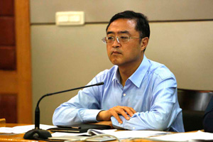 副省长出庭应诉是官员进步更是法治进步