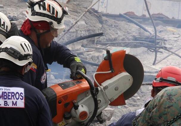 厄瓜多尔地震死亡人数升至413人