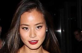 谁说单眼皮黄皮肤不可以走欧美风？