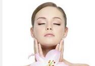 3招丰唇 不用嘟嘟嘴就有嘟嘟唇