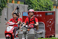 快递三轮车的限速之争，时速１５公里太慢？