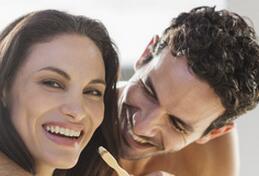 刷牙时单腿站立可防癌