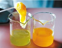 饮料用纸巾搅拌会褪色 专家：色素增加肝脏负担