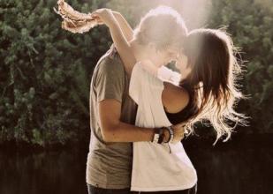 贪官追求女色，岂能补回青春