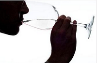 一滴油让你识别假酒 还有哪些招数可以用