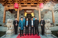 柬埔寨王子莅临中国大院子 身临其境感受中国文化