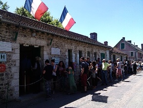 欧元走势受外因影响 欧元兑瑞郎上看至1.128