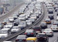 人民网评：五一假期，&ldquo;风景很美，因为有你&rdquo;