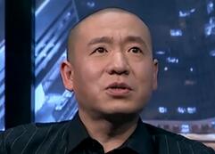 主唱梁龙曾与王菲交往 暗指因谢霆锋分手