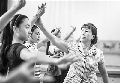 彭美英 半世唱念做打 守护正字戏魂