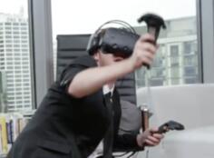 花25小时玩VR游戏 疯狂牛人把自己都玩吐了