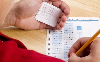 也是没谁了 泰国考生作弊招数使绝