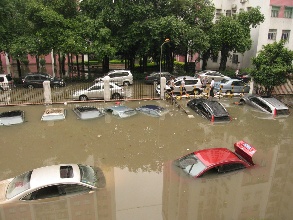 广州暴雨冲垮4亿整治工程