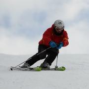 西藏登山队首次进行高山滑雪训练