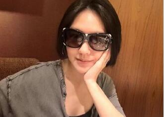 冯小刚爱看《康熙》 小S“期待合作”