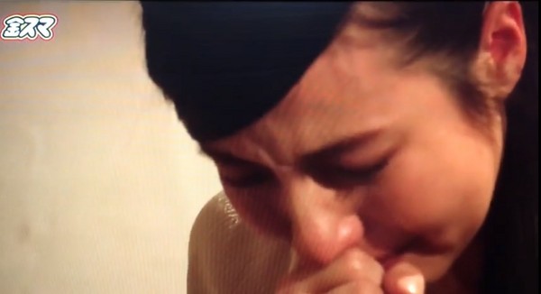 日不伦恋女星爆哭谢罪 收视破15年纪录