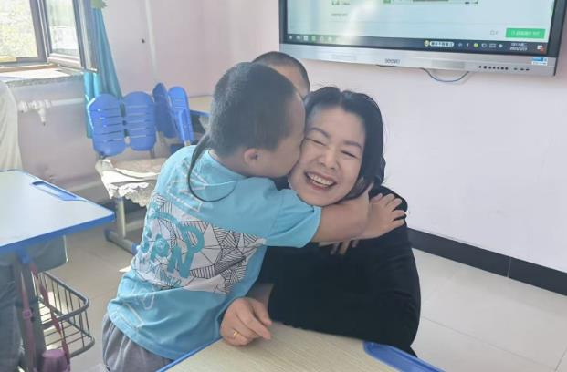 鄂伦春自治旗妇联：用爱与温暖点亮特殊儿童的未来