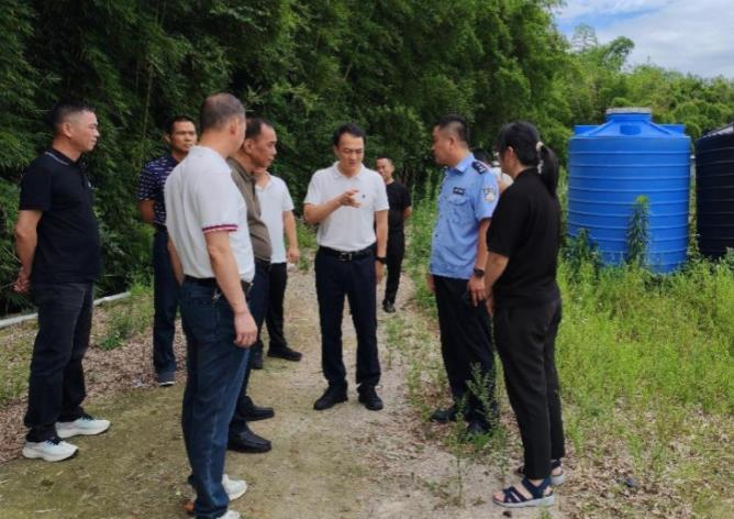 漳浦县领导“四不两直”督导：铁腕出击，筑牢乡镇制售假烟整治防线